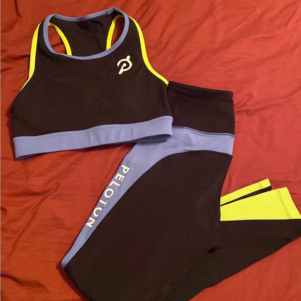 Peloton matching sports bra and leggings